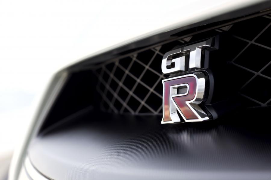  Nissan GT-R Egoist 2011 года  (фото 13 из 50)